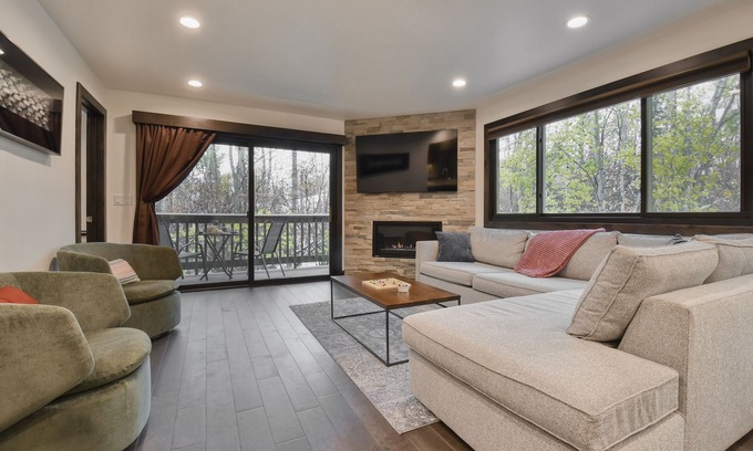 North Park City Condo | Stay Where You Play at the Base of Park City Resort