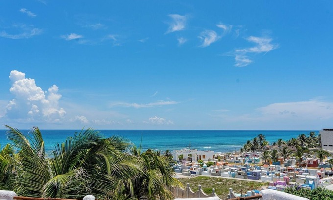 La Gloria Apartment | Stay with Sea Views in Isla Mujeres!
