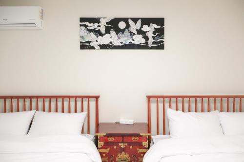 Seogang-dong Apartment | Stay Yeobaek,2BR,1BA - 2min to Hongdae, 5mins to Sangsu station
