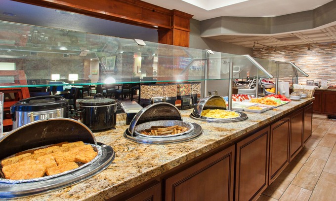 Lake Forest Hotel | Staybridge Suites Lake Forest by IHG