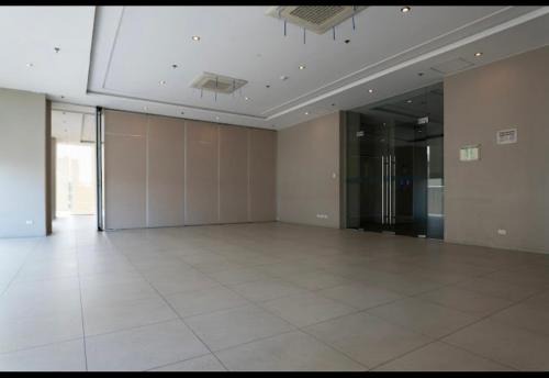 Pio del Pilar Apartment | StayCation In Makati Near Greenbelt