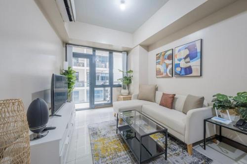 Pinagsama Apartment | StayHere The Florence Luxe 1BR Near Venice Mall