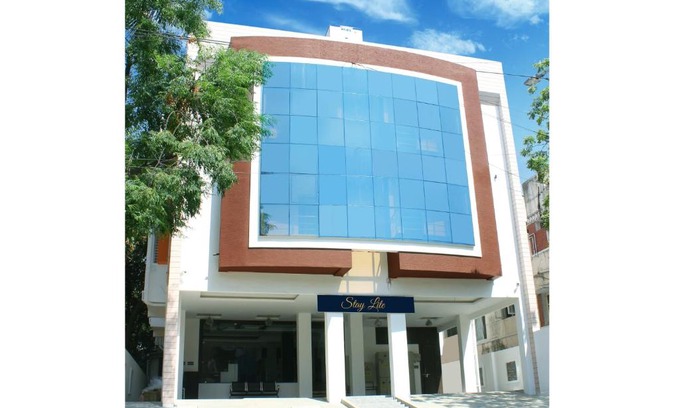 Mylapore Tiruvallikk Hotel | Staylite Suites