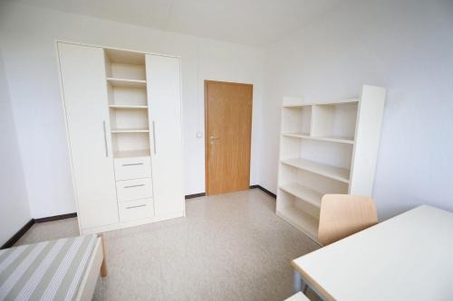 Sud Apartment | Staylonger near tram stop