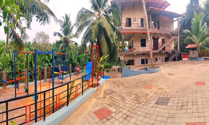 Beltangadi Hotel | STAYMAKER Roopa Lodge