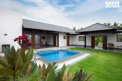 Shrirangapattana Villa | StayVista at Ava - The Country House with Breakfast & Miniature Golf