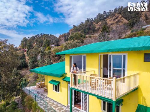 Bullawala Villa | StayVista at Cloudview Villa with WiFi and BBQ