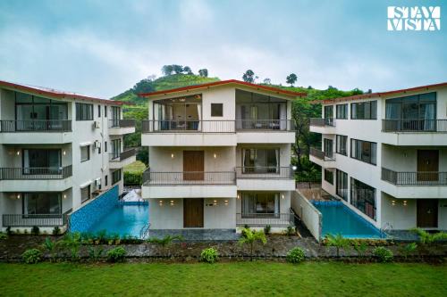 Igatpuri Villa | StayVista at Mount Willow with Mountain views, AC, Lawn