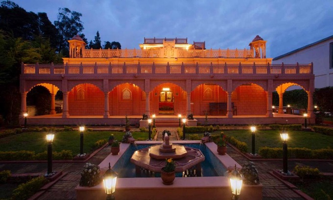 Kandal Villa | StayVista at Pink Palace Rajasthani Decor