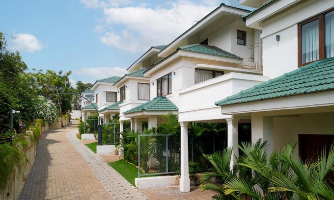 Marna Villa | StayVista at Sapphire Breeze