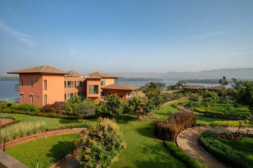 Wadgaon Villa | StayVista at Sarvam - Kamshet