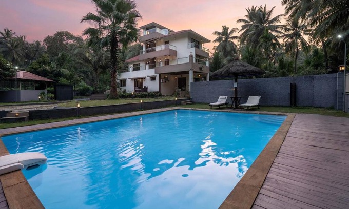 Akshi Villa | StayVista at Sparsh Villa