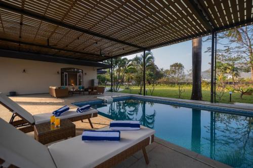 Waksai Villa | StayVista's Lumiere Villa with Rainshower Bliss