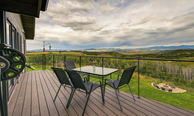 Steamboat Springs Apartment | Steamboat Springs Apt w/Views, 15 Mi to Skiing!