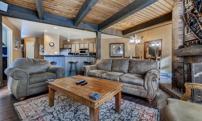 Steamboat Springs Condo | Steamboat Springs Rustic Resort Condo 2 Bed/2 Bath + Patio