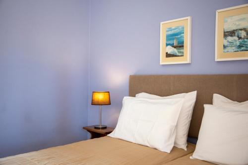 Aegina Town Apartment | Stefanie Studios