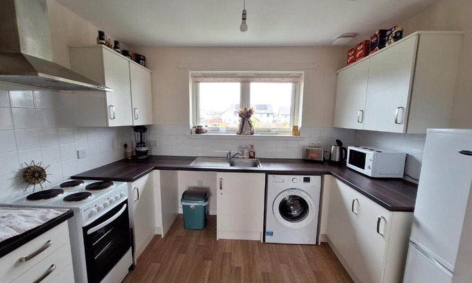 Elgin Apartment | StefBro