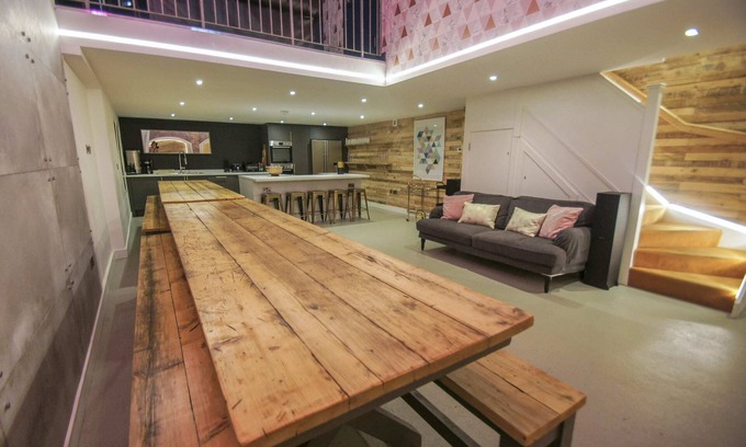 Kemptown House | Steine House |Sleeps 22| by Brighton Holiday Lets