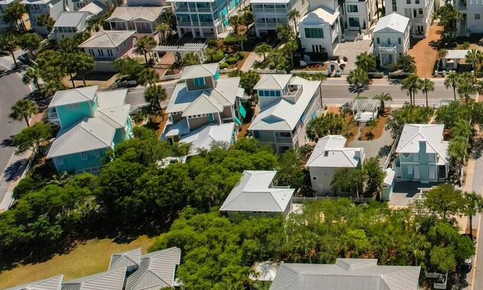Sunnyside House | Stella By The Sea |Steps to Beach| Comm. Heated Pool, Beach Chairs, Tennis, Pickleball, Basketball