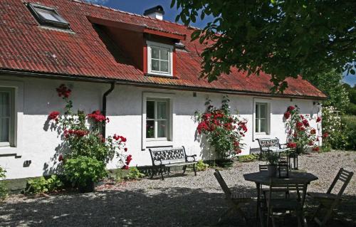 Kivik Apartment | Stenrosgården