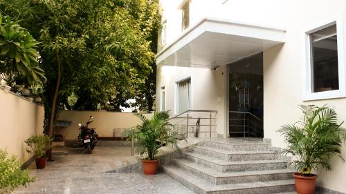 Gurugram House | STEPiNN - Ess Kay Ess Villa