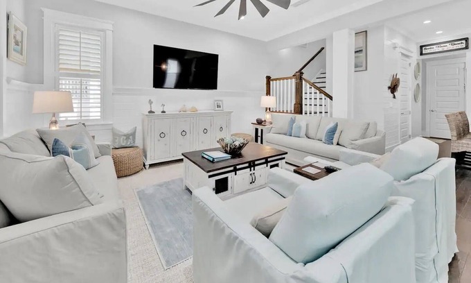 Santa Rosa Beach House | Steps 2 Resort Pool-2-King Master Suites-6 Bikes