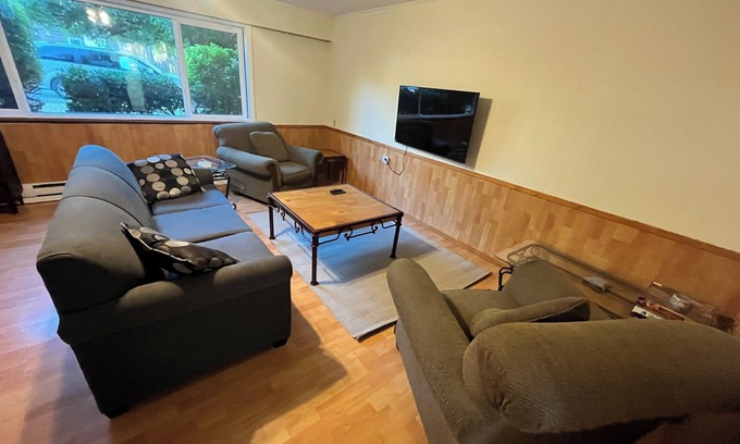 Lake Cowichan House | Steps from the lake: nn A 5-minute walk away from Shops, Saywell park & the lake