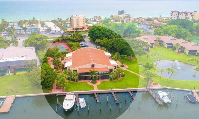Longboat Key Condo | Steps from the Water with Spectacular Bay Views