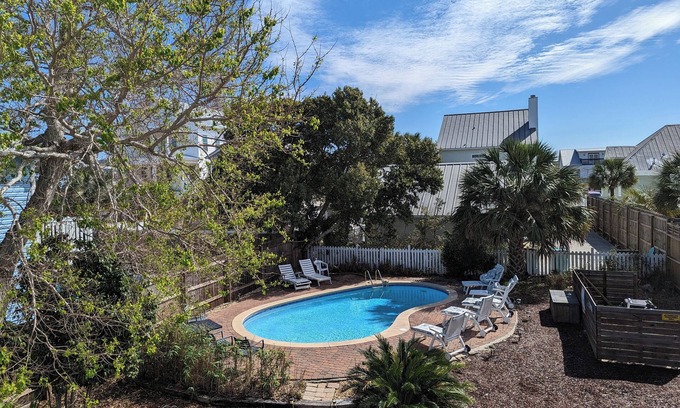 Crystal Beach House | Steps to beach, private, heated pool, 2 masters, 3 balconies, pets