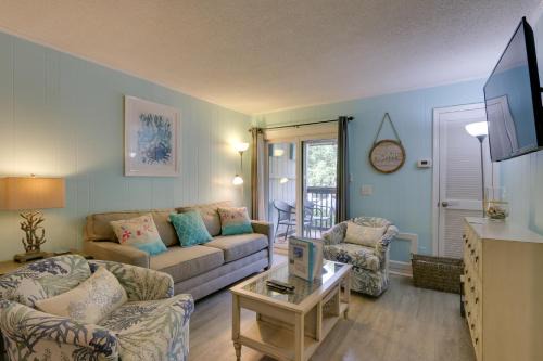 North Forest Beach Apartment | Steps to Beach, Coligny Plaza Hilton Head Condo!