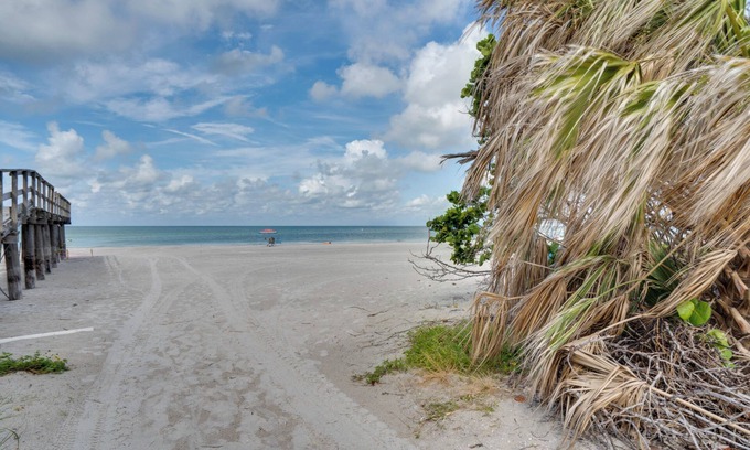 Redington Shores House | Steps to Gulf: Updated Duplex in Redington Shores!
