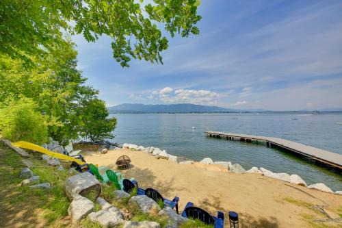Sandpoint House | Steps to Lakefront Home Near Schweitzer Mtn!