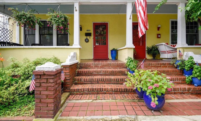 Historic District House | Steps to Naval Academy, City Dock, and State House