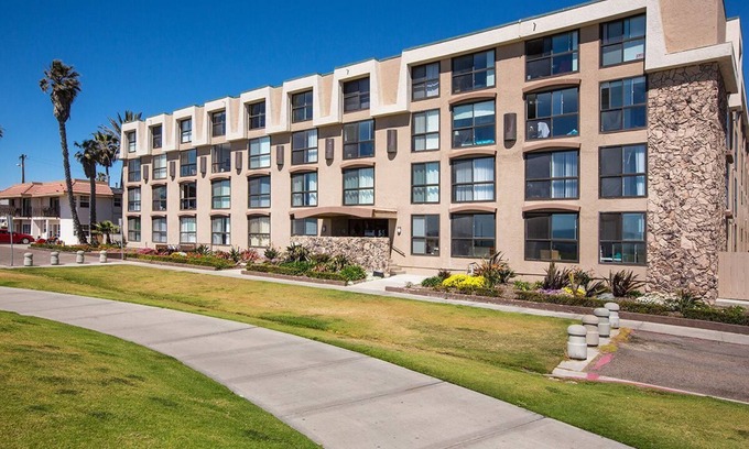 North Pacific Beach Condo | Steps to Surf, Sand & Sunsets! Updated North Pacific Beach Poolside Retreat