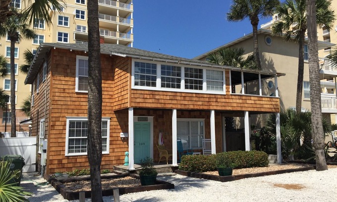 Jacksonville Beach House | Steps To The Beach - Newly renovated 2/1 ground floor condo with ocean views