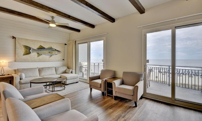 Panama City Beach Apartment | Sterling Breeze 203