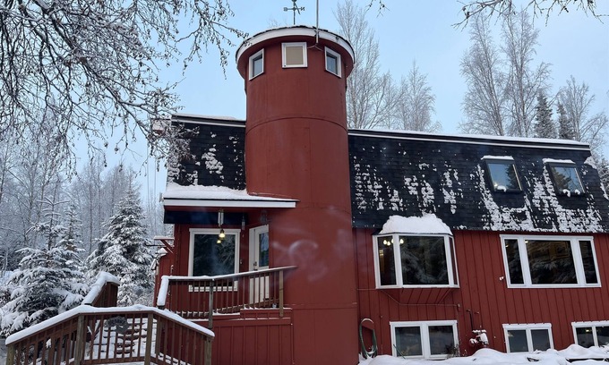 Sterling House | Sterling Homestead Near the Kenai River