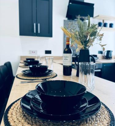 Crewe Apartment | Sterling House - by Eazystays
