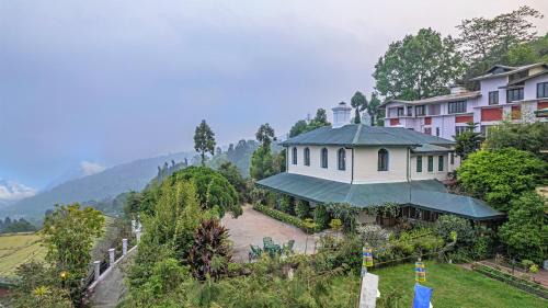 Turuk Hotel | Sterling Park Kalimpong