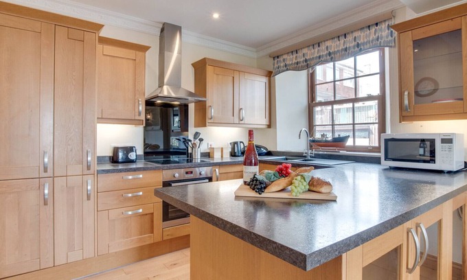 Seaton Apartment | Sterling - Two Bedroom Apartment, Sleeps 4