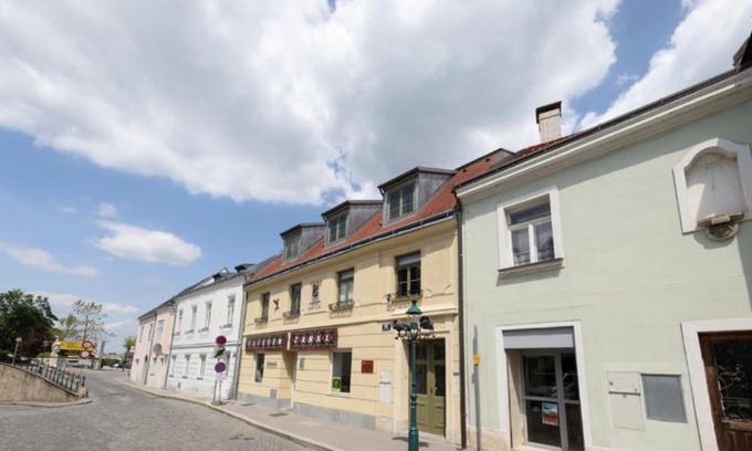 Klosterneuburg Apartment | Stifts-Suite