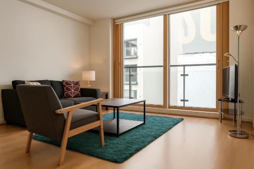 Old Street Apartment | Still Life Old Street Executive