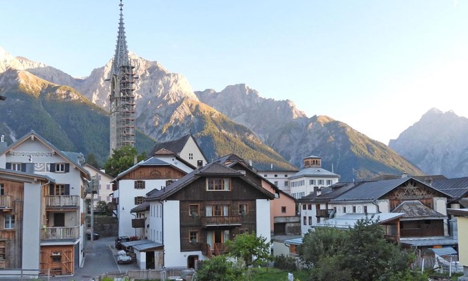 Sent Apartment | Stilvolle 2,5 Zimmer, Ferienwohnung in Sent