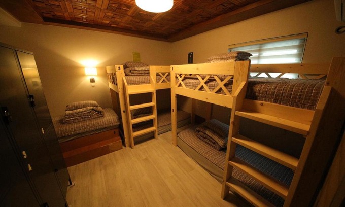 Hapjeong-dong House | Stitches House