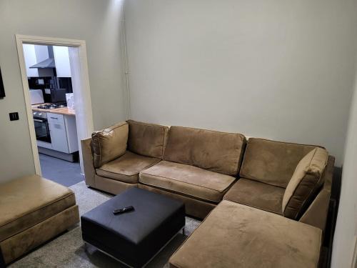 Burslem Apartment | Stoke-on-Trent - Apartment - Sleeps 5 - Parking