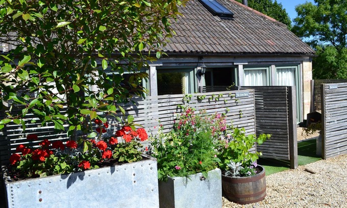 Monkton Farleigh Apartment | Stone Barn, Duplex flat