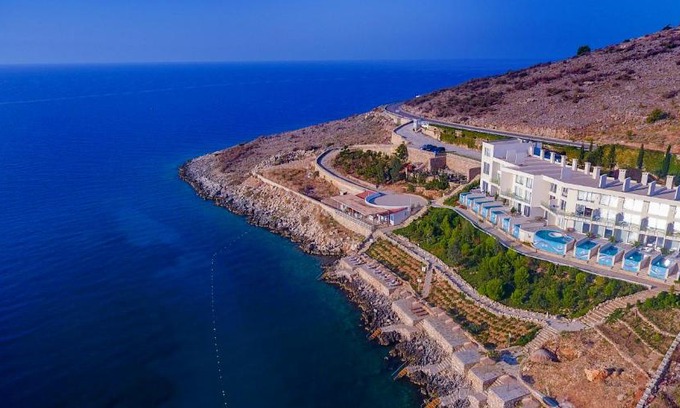 Himare Apartment | Stone Beach