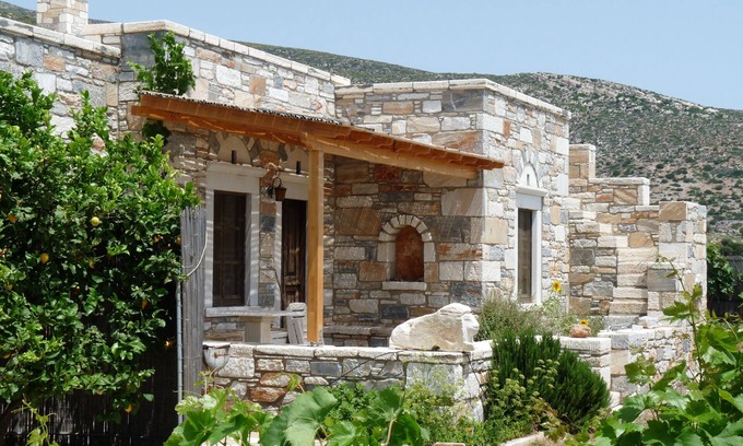 Naxos House | Stone-built houses Azalas, very quiet, directly by the beach, with fireplace