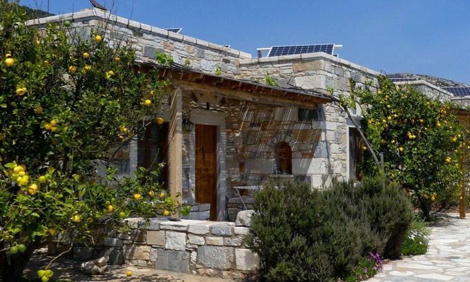 Naxos House | Stone-built houses Azalas, very quiet, directly by the beach, with fireplace