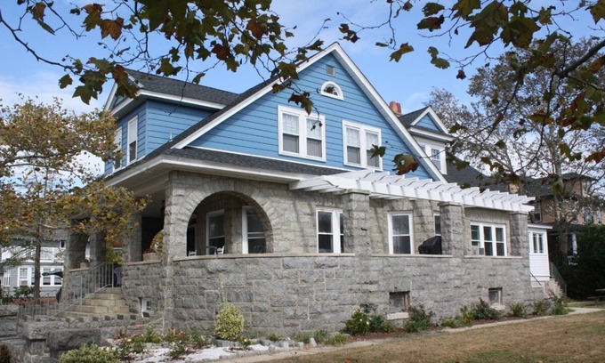 Wildwood Crest House | Stone Crest Historic Home, 8 Bedroom Sleeps 22, NO PROMS OR SENIOR WEEKS!